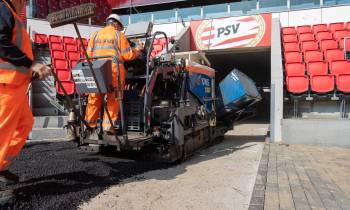 20190523 Asfalteren entree PSV stadion 020-026_1.jpg